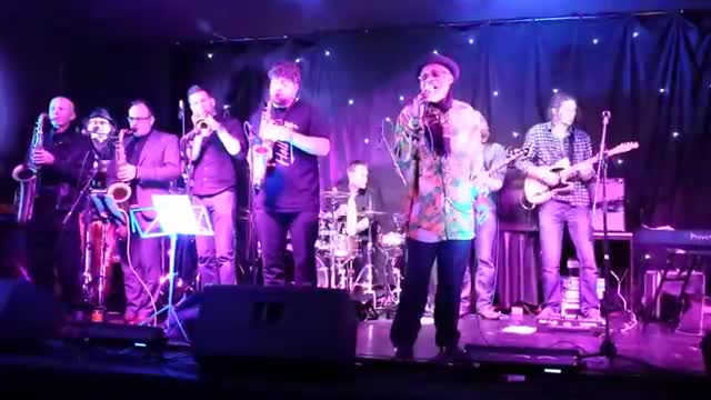 Vivian Jones and The Mark Webb Band