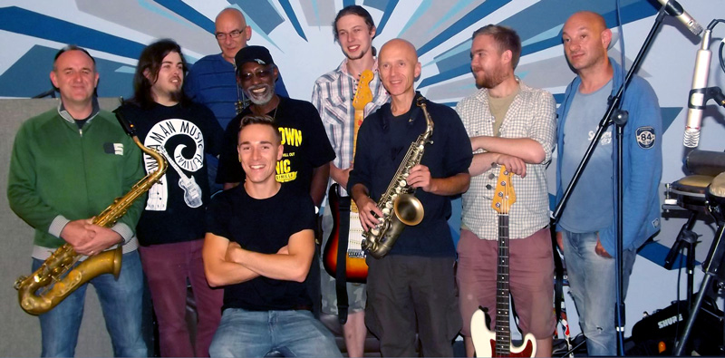 Vivian Jones and The Mark Webb Band
